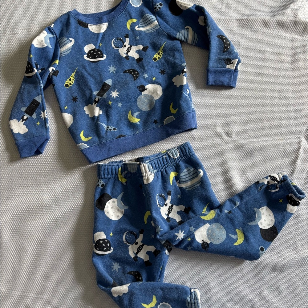 Garanimals Blue Space-Themed Kids Pajama Set